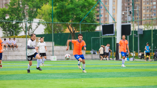 总会牵头主, 热情 总会牵头主, 热情