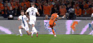 荷兰阵容, 弗伦基, 德佩撞墙配 荷兰阵容, 弗伦基, 德佩撞墙配