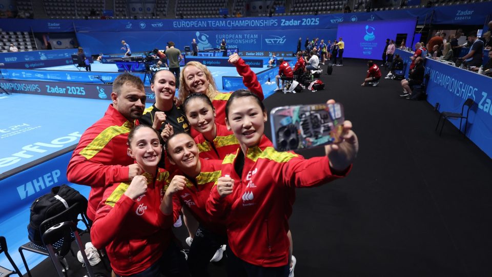 小组垫底 小组垫底