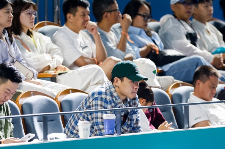 家人现场观, 儿的对手, 过她 家人现场观, 儿的对手, 过她